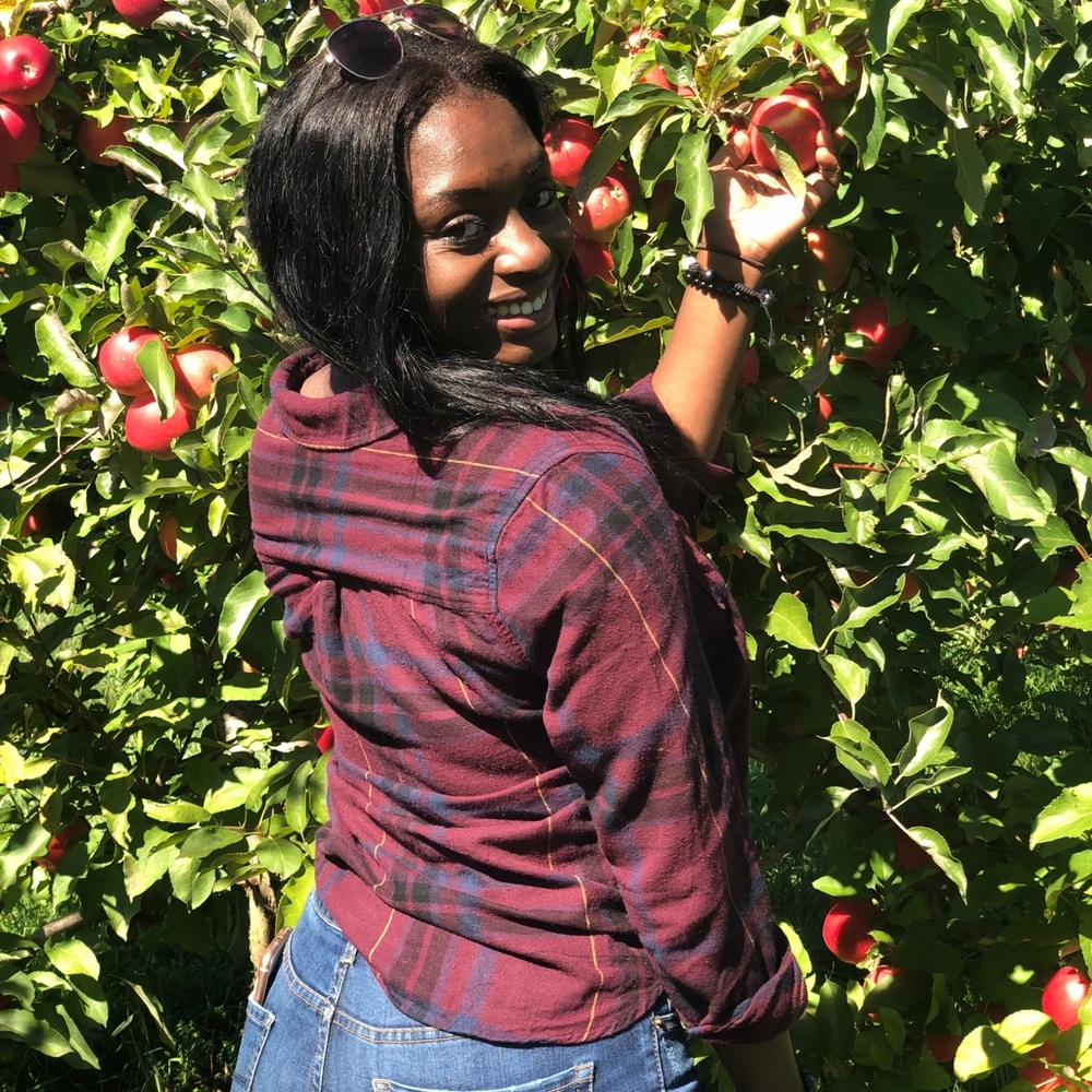 Meet your Posher, Destanie